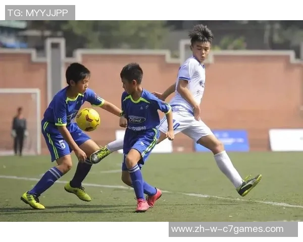 拉扎罗：从青训新星到欧洲赛场闪耀的足球未来之星