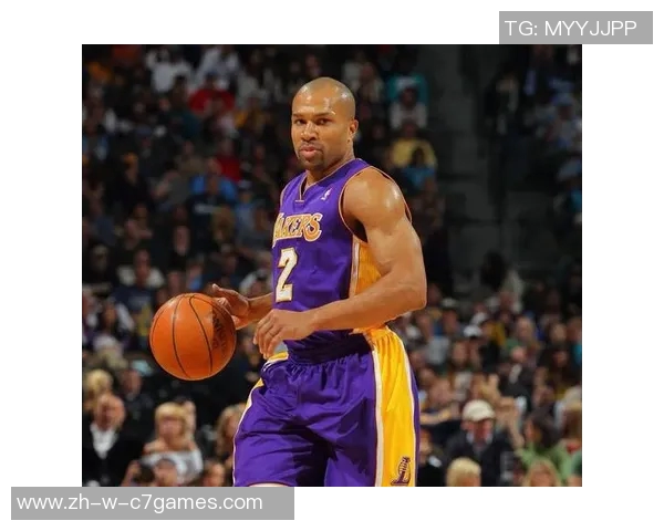 八号球星后卫引领足球新风潮 攻守兼备展现顶级技术与战术意识